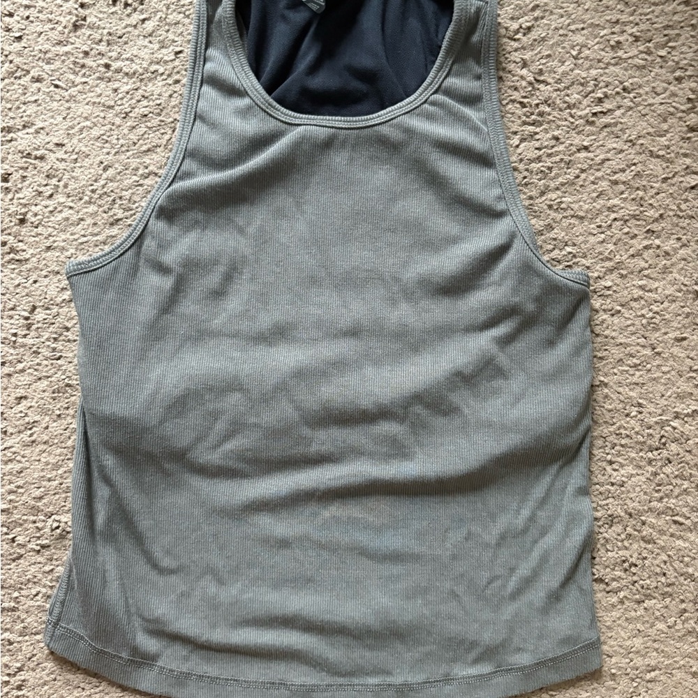 Vuori Olive Green Fitted Sleeveless Tank Top size small